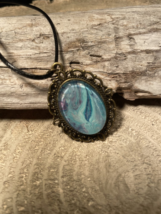 Necklace with cameo pendant