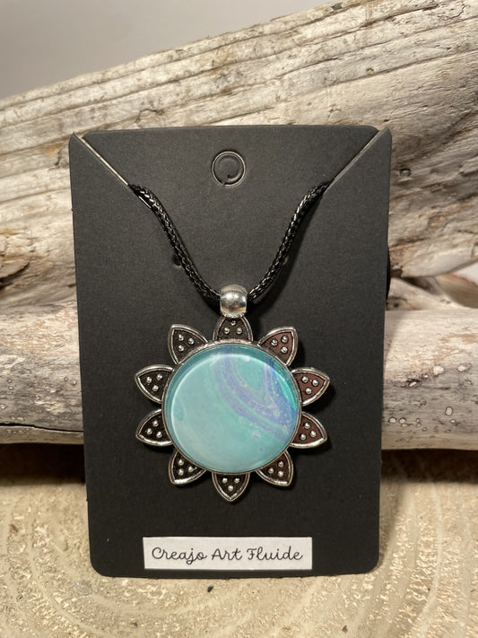 Pendant necklace in the shape of blue sun