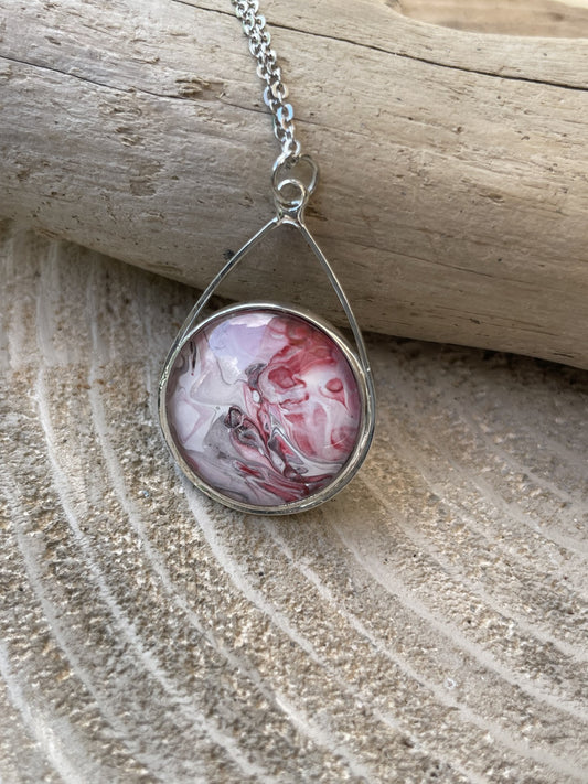 Collier en goutte avec cabochon rond rouge et blanc