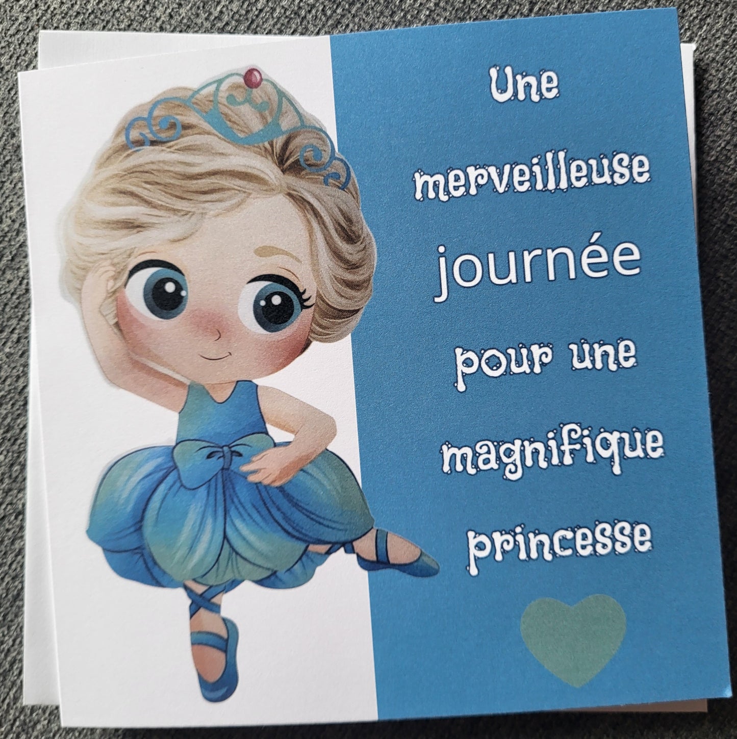 Princesse ballerine bleue en fête