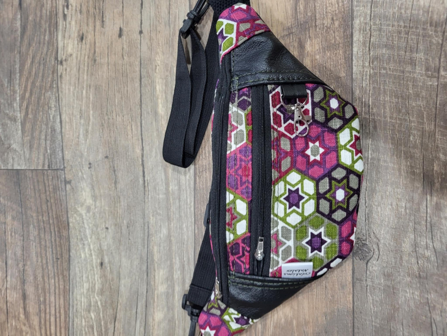 Sac banane en toile hexagonale prune et kaki et cuir véritable