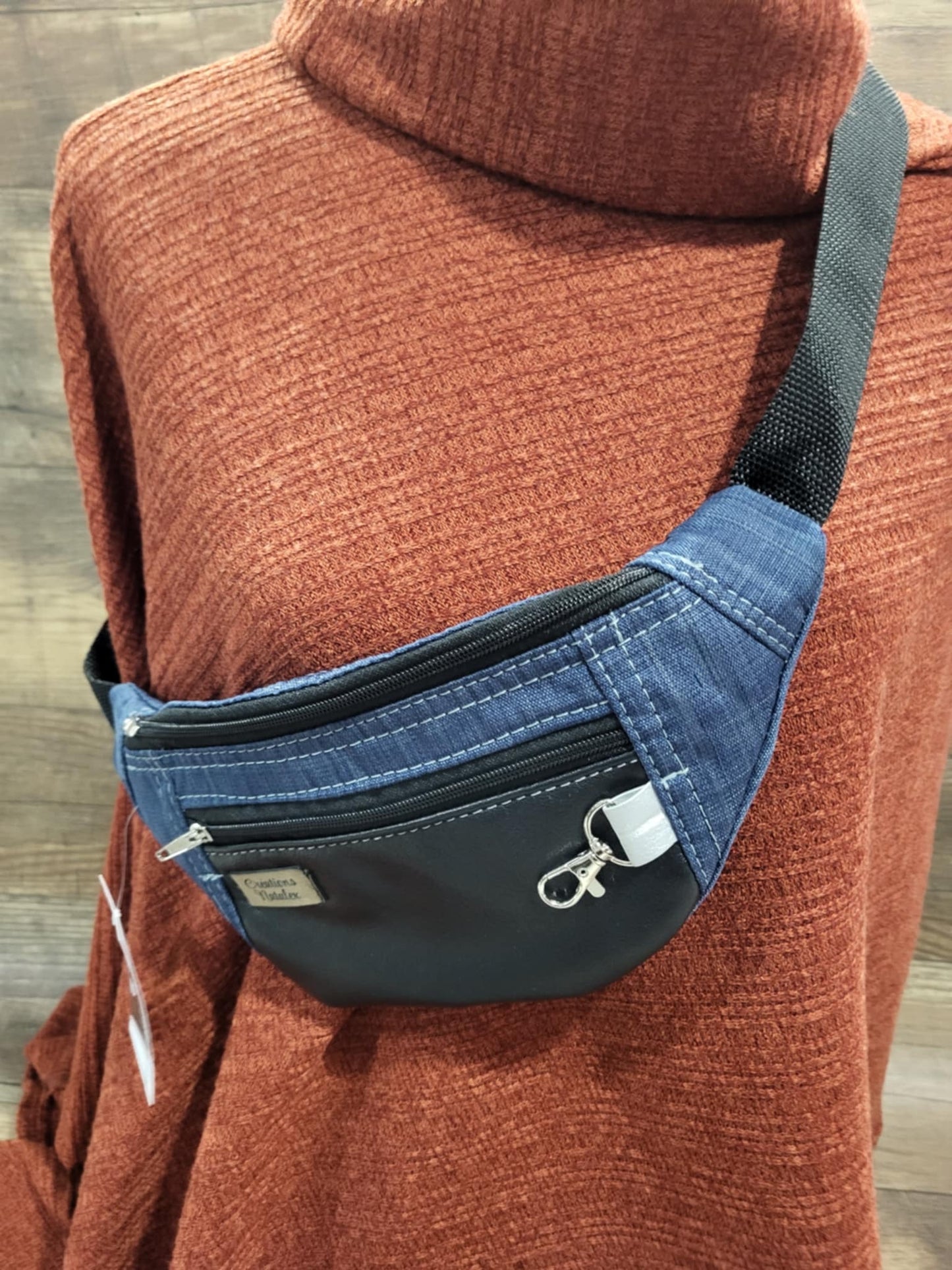 Sac banane en toile effet denim et cuir véritable