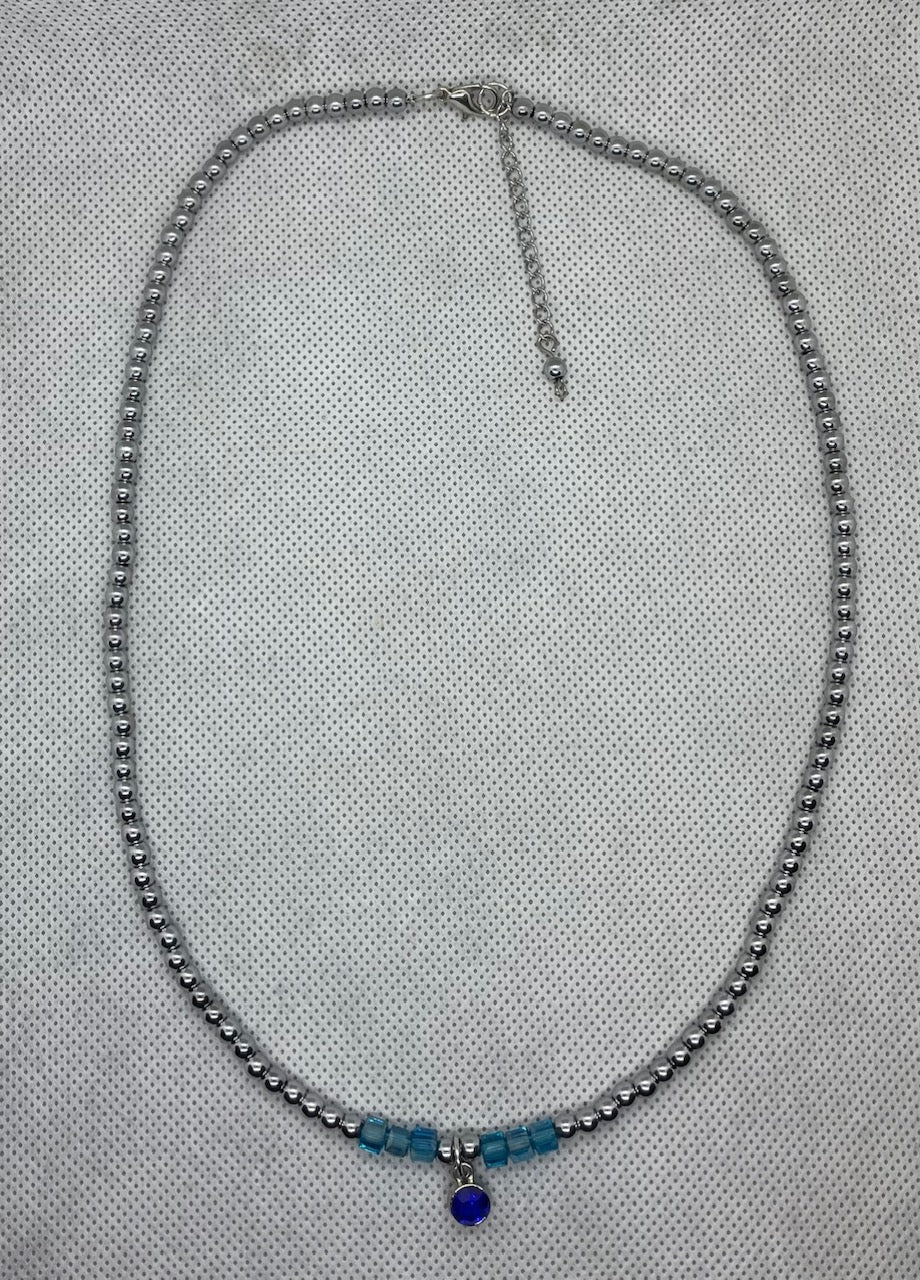 Collier Saphir bleu-argent