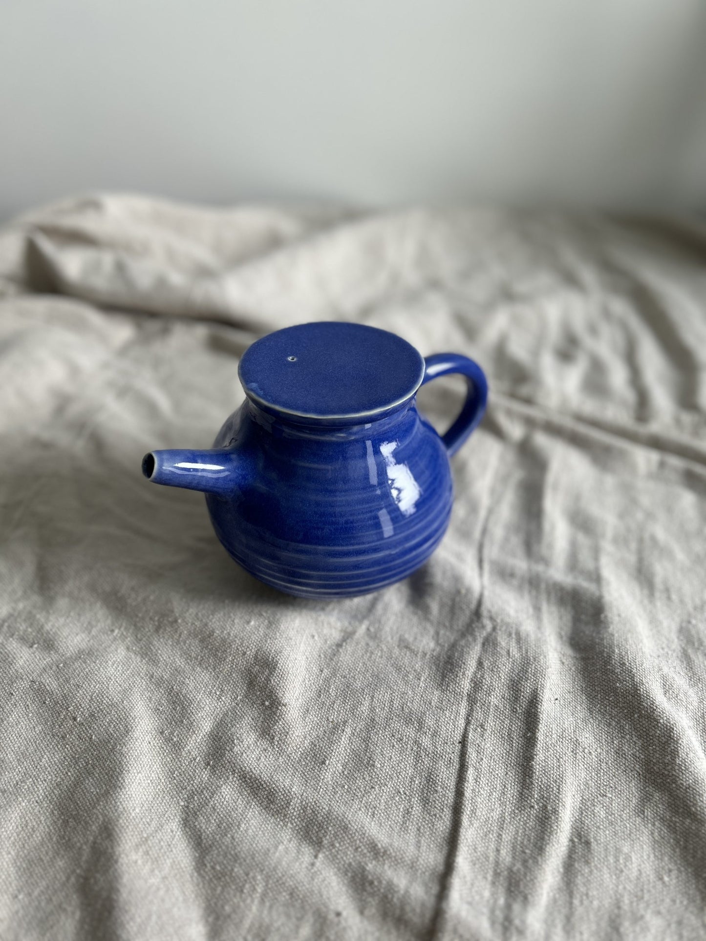 Théière en porcelaine bleu cobalt