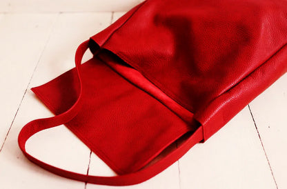 Minimal leather red tote bag