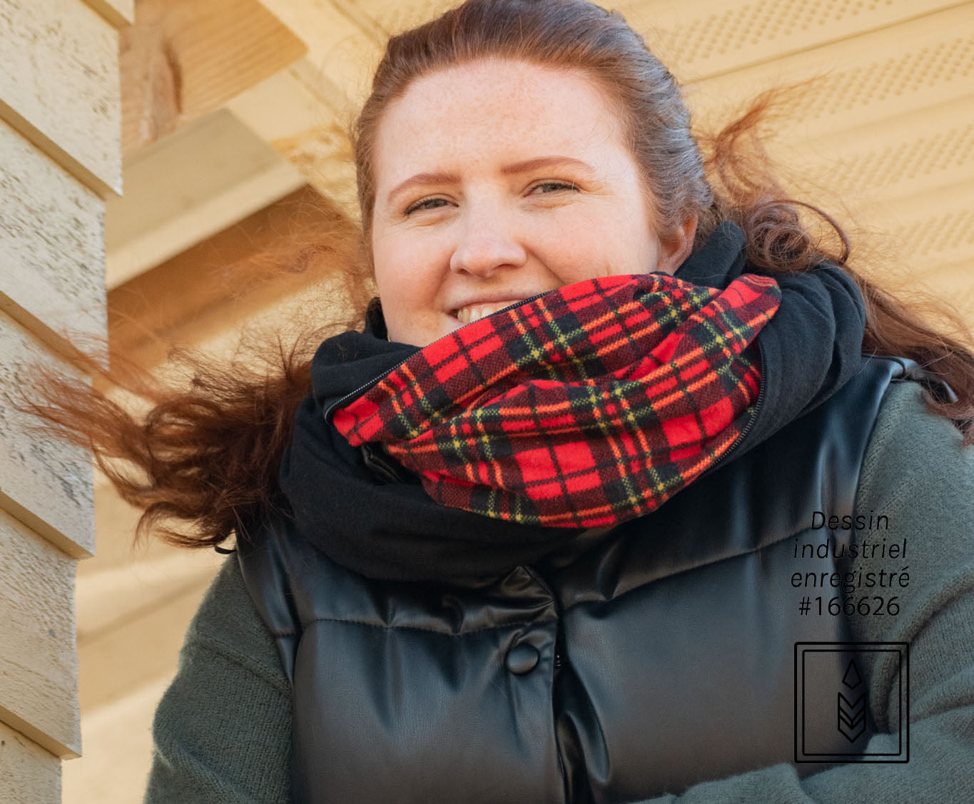 Winter scarf in black flannel