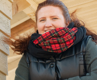 Winter scarf in black flannel