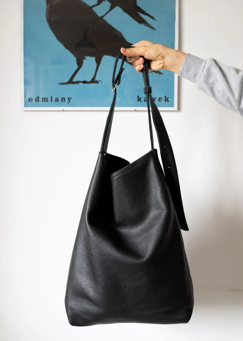 Très grand sac en cuir noir