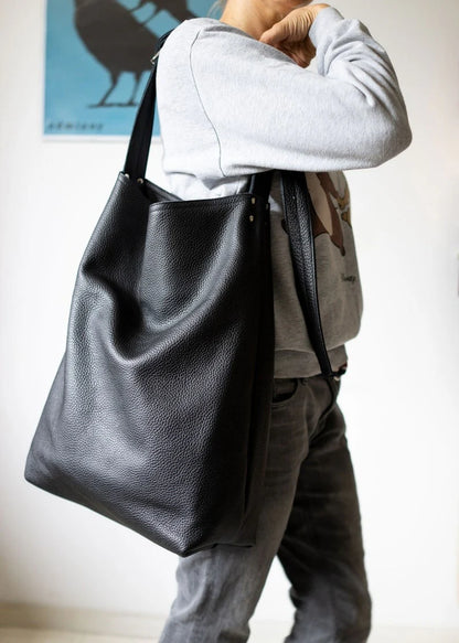 Très grand sac en cuir noir